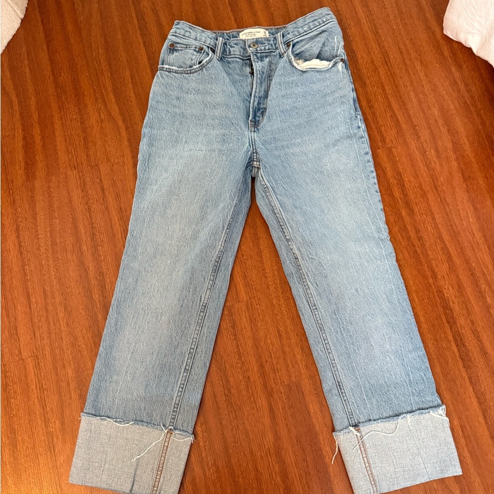 Abercrombie & Fitch Women's ‘90s straight ultra high rise jeans